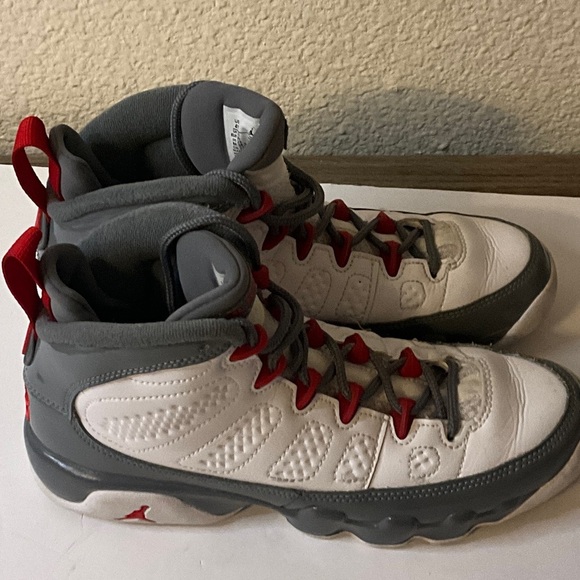 Jordan 9 retro red Sneakers - White, Gray, Red - Picture 2 of 4